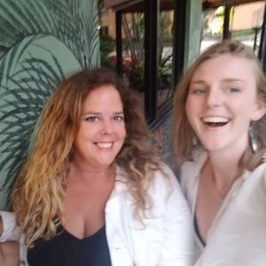 Meet your Posher, Delia